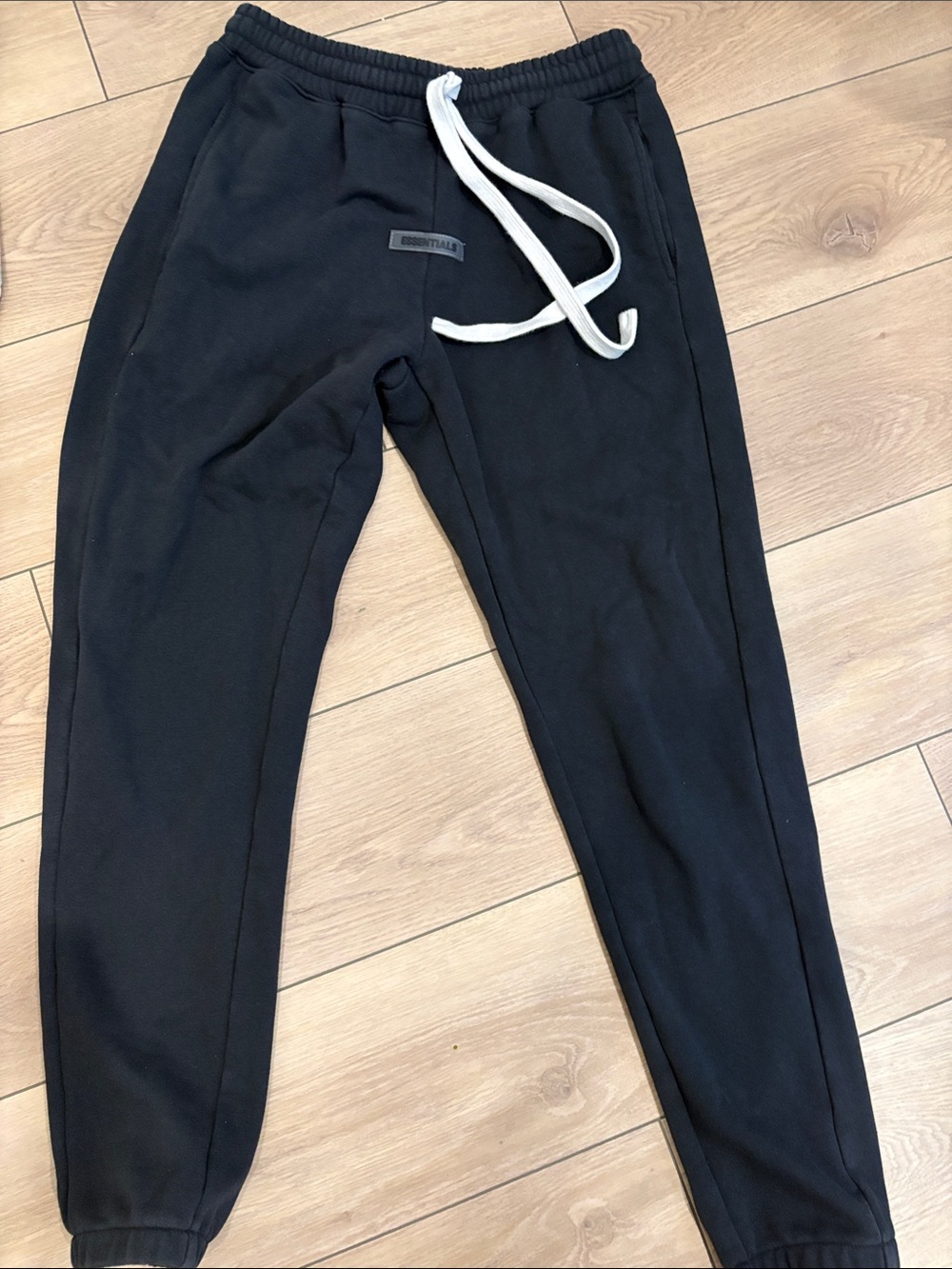 Essentials fear of god sweats